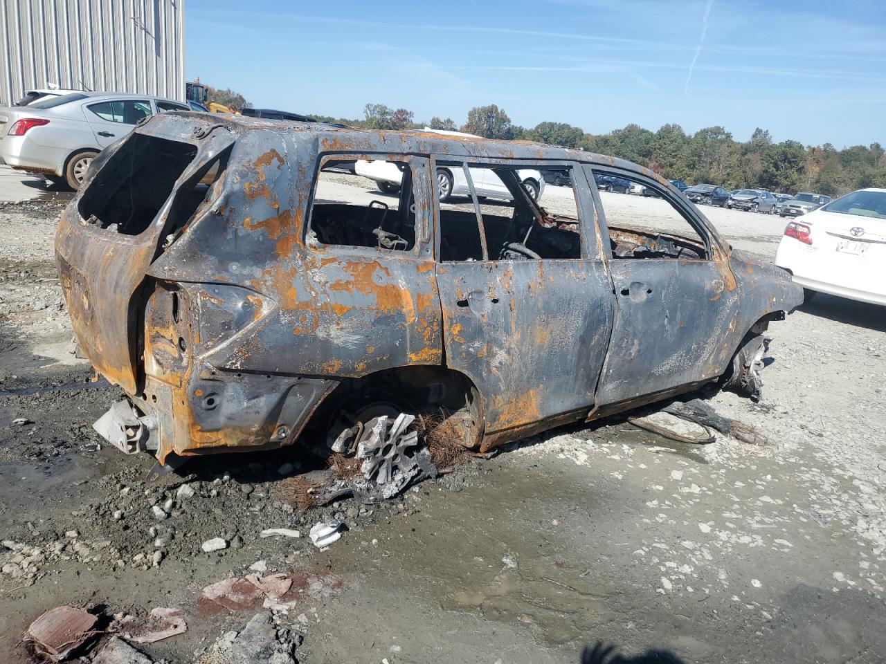 TOYOTA HIGHLANDER BASE