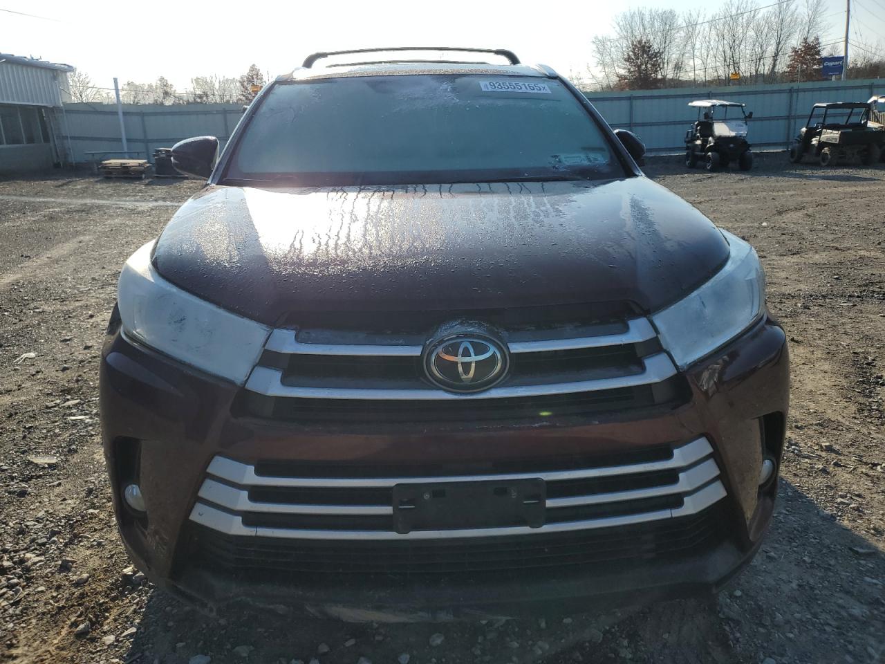 TOYOTA HIGHLANDER SE