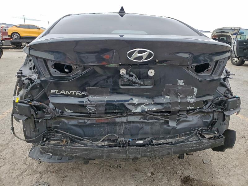 2018 HYUNDAI ELANTRA SE #3297236423