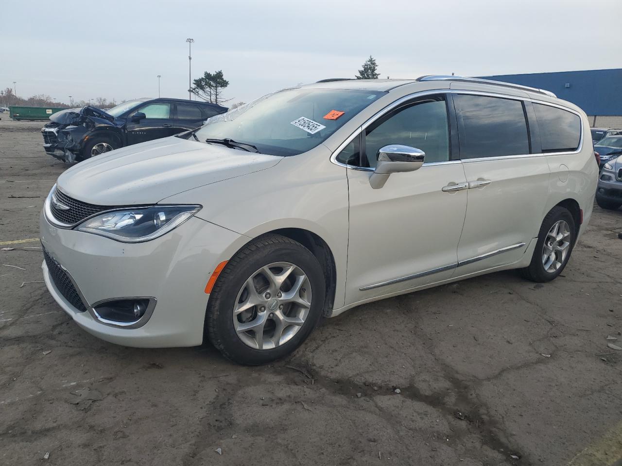 Lot #3318902938 2019 CHRYSLER PACIFICA L