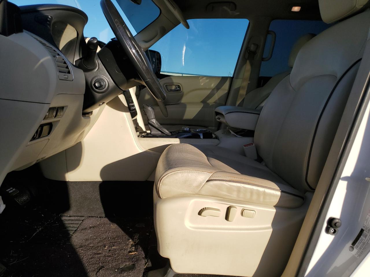 INFINITI QX80 LUXE