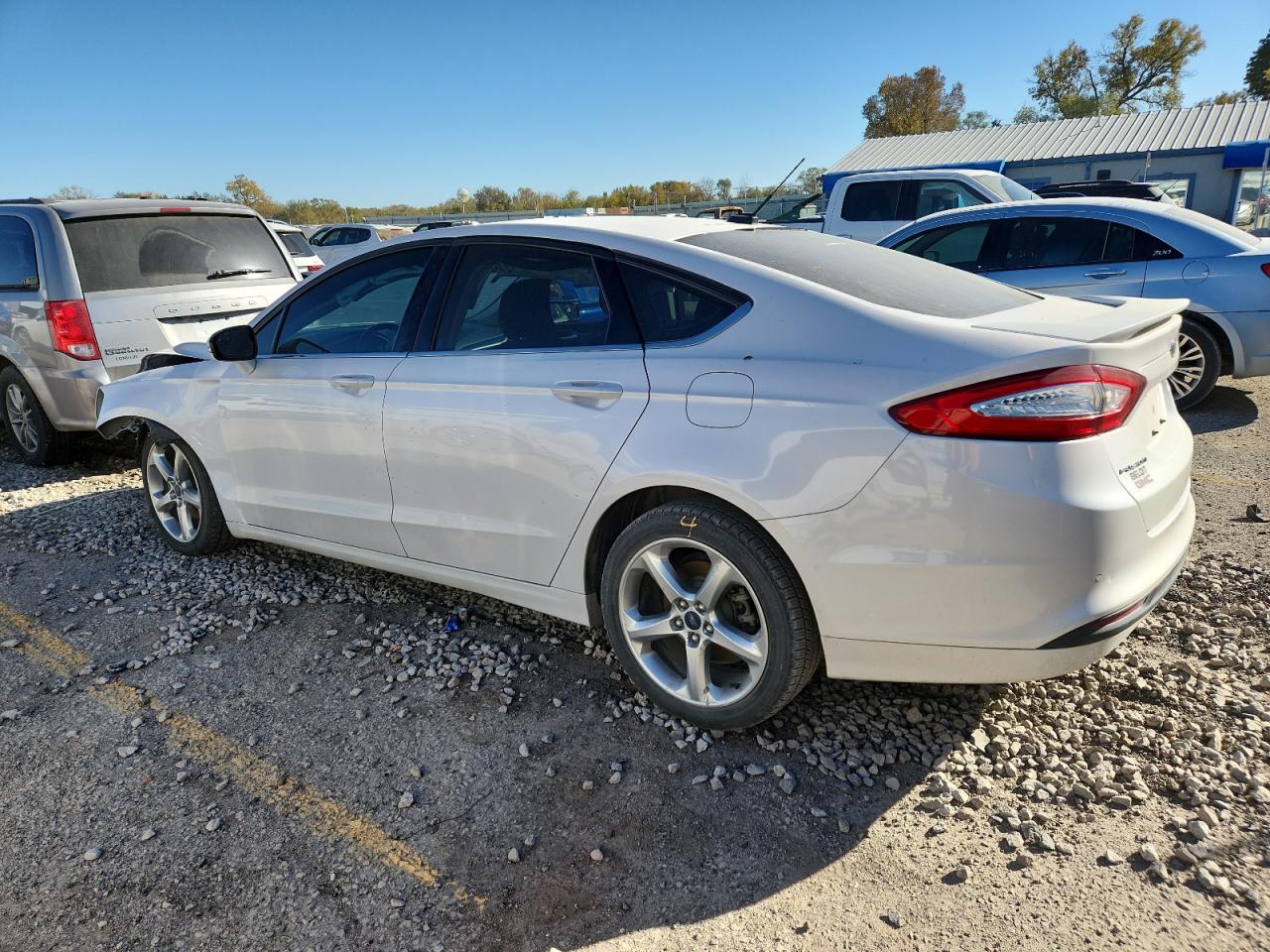 FORD FUSION SE