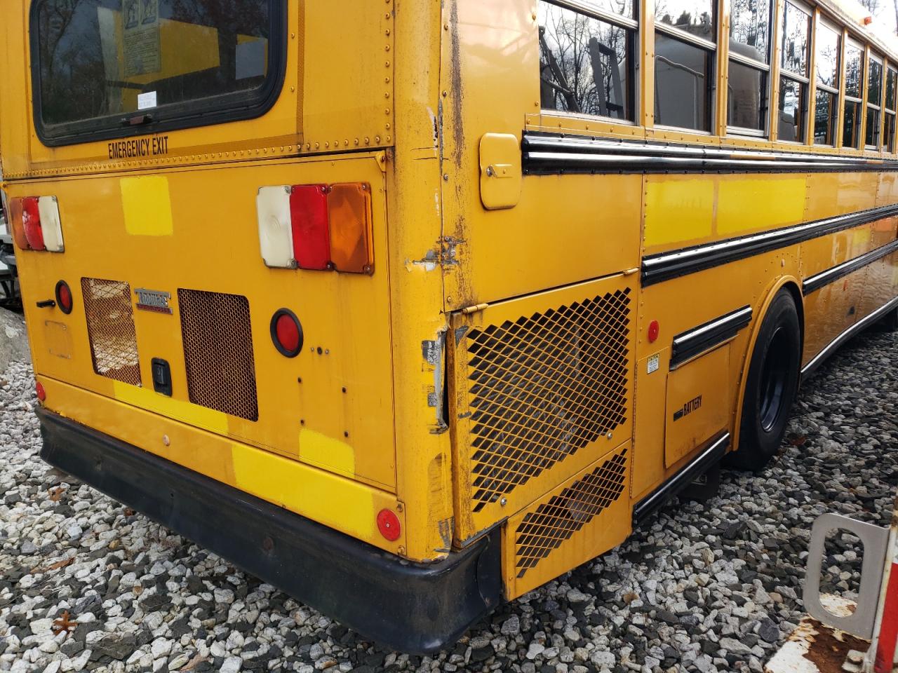 Lot #3278639961 2012 THOMAS SAF-T-LINER HDX