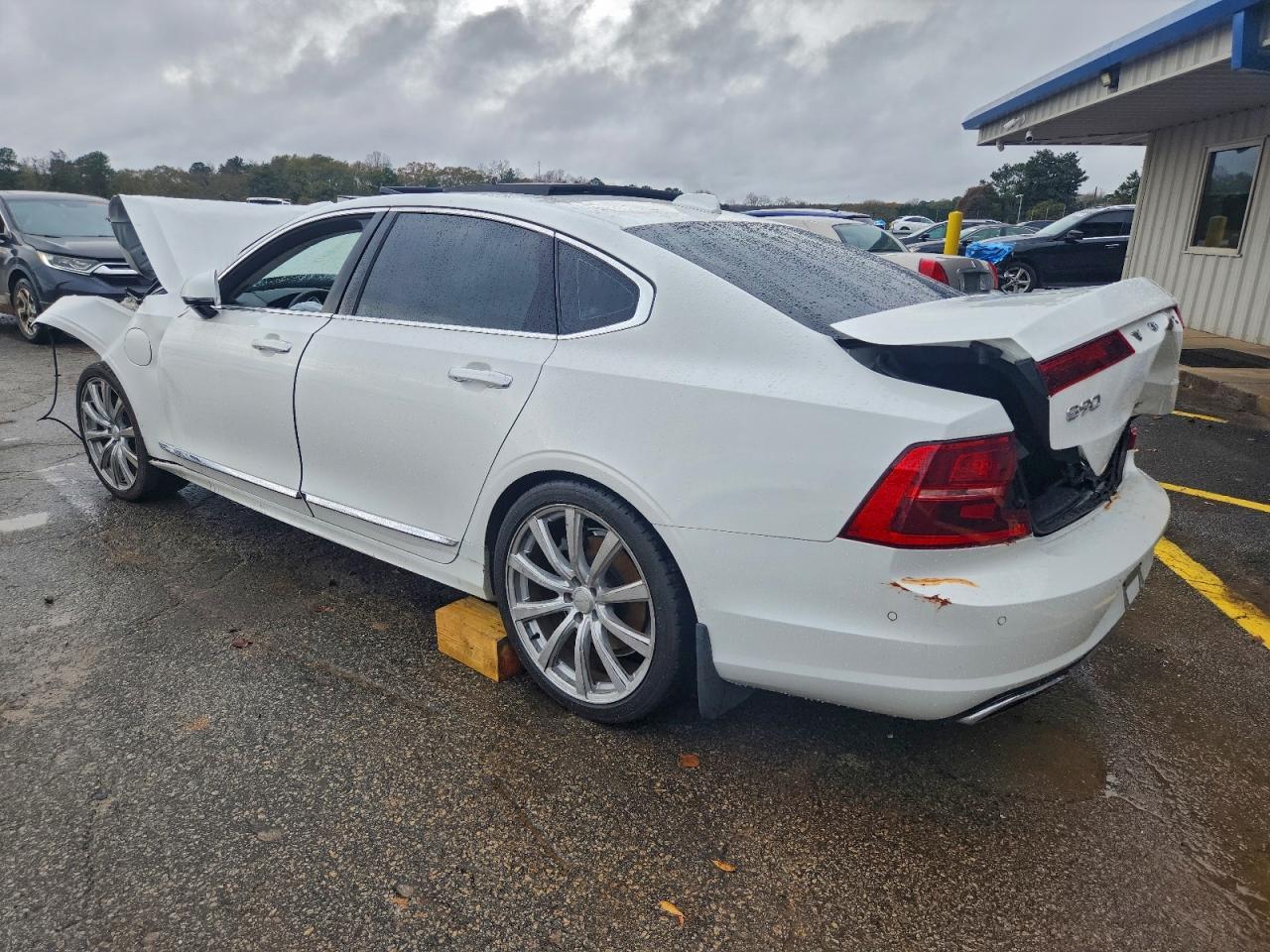 VOLVO S90 T8 INSCRIPTION