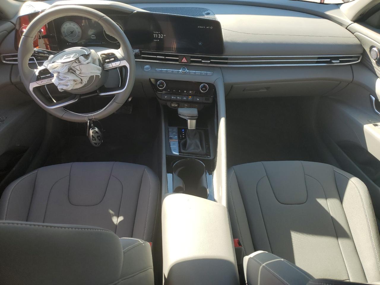 Lot #3302855932 2024 HYUNDAI ELANTRA SE