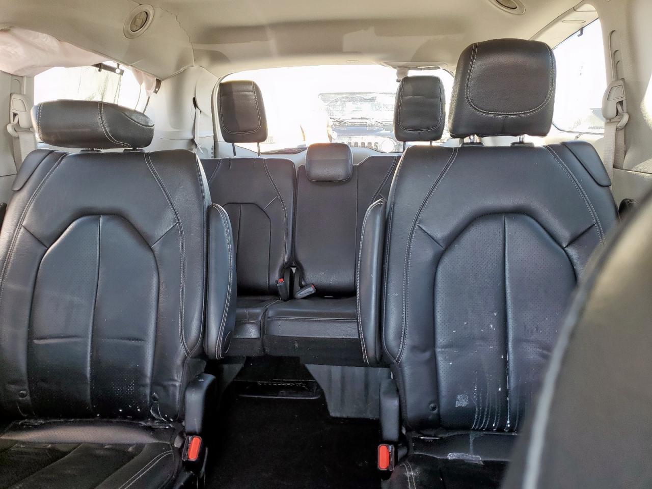 CHRYSLER PACIFICA TOURING L