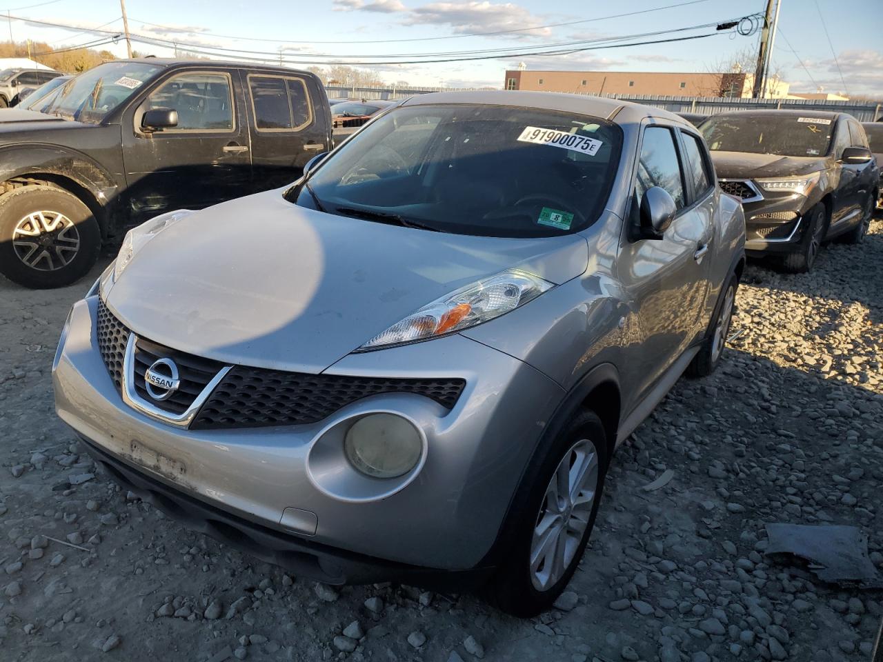 NISSAN JUKE S