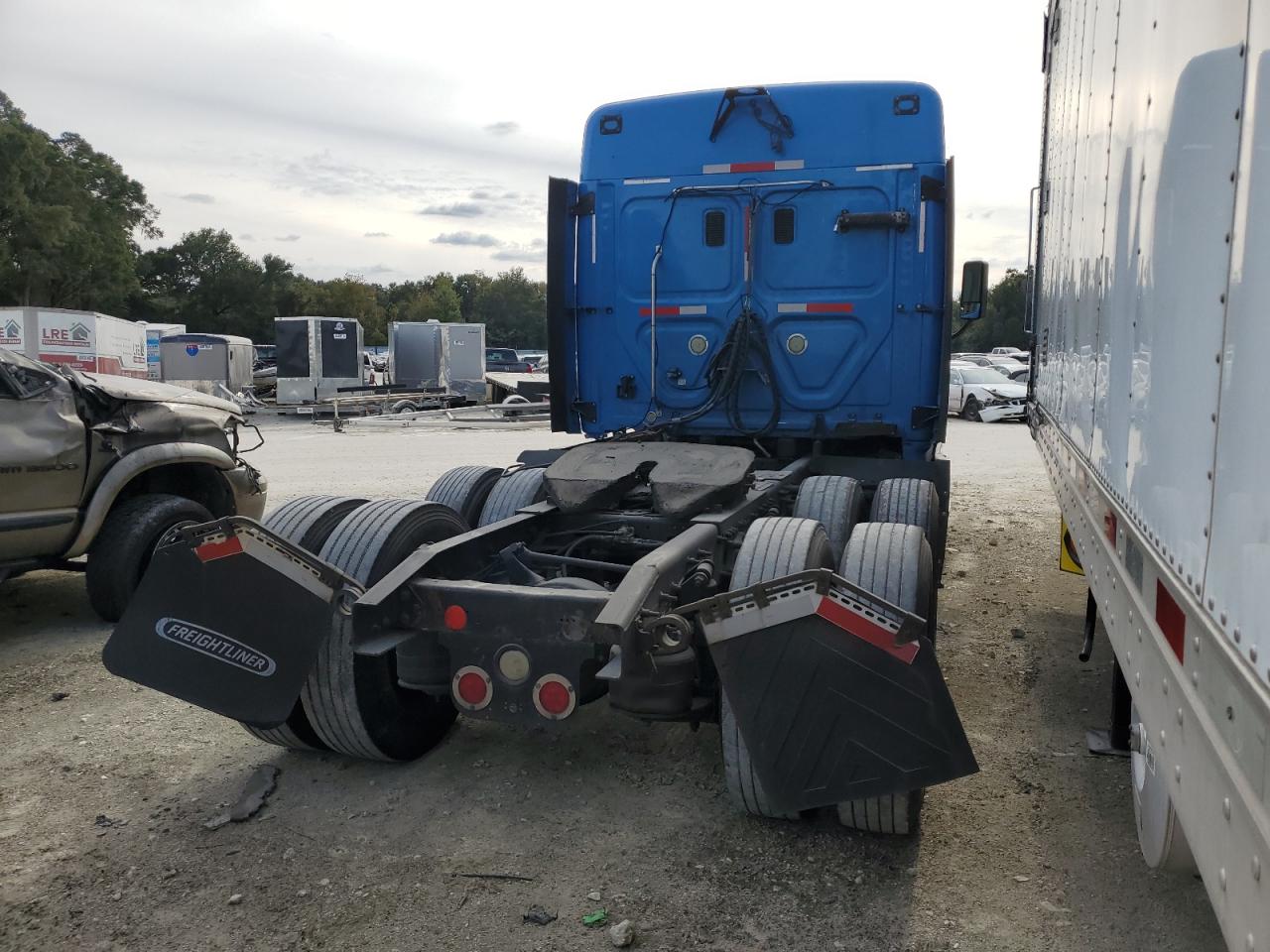 Lot #3301805351 2014 FREIGHTLINER CASCADIA