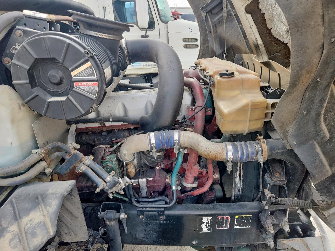 Lot #3296881816 2012 MACK CXU613