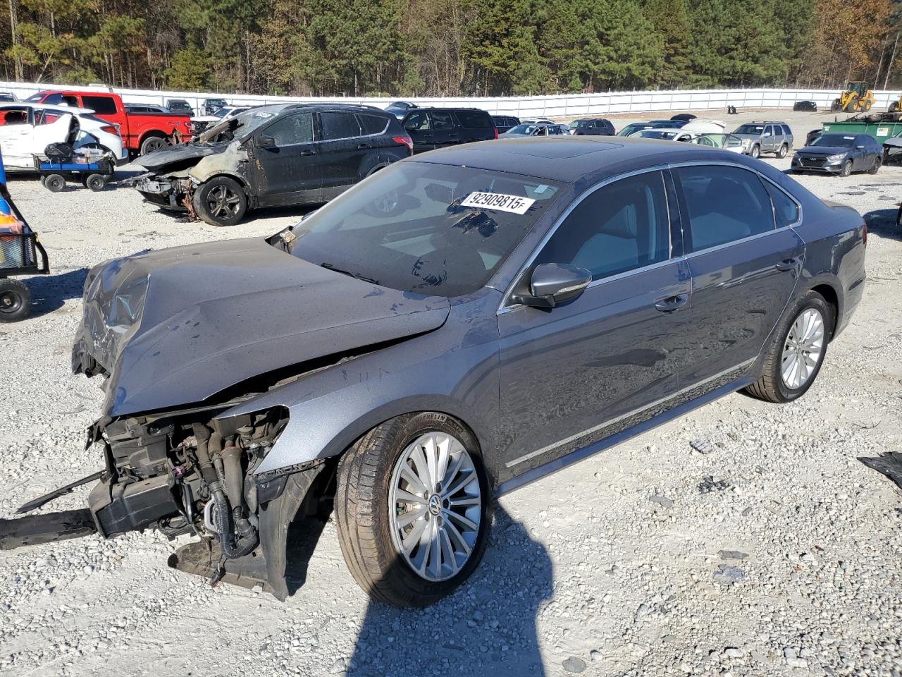 VOLKSWAGEN PASSAT SE