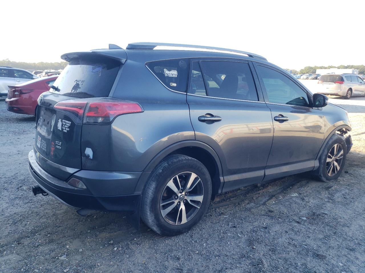 TOYOTA RAV4 XLE