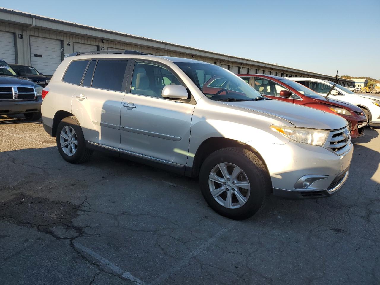 TOYOTA HIGHLANDER BASE