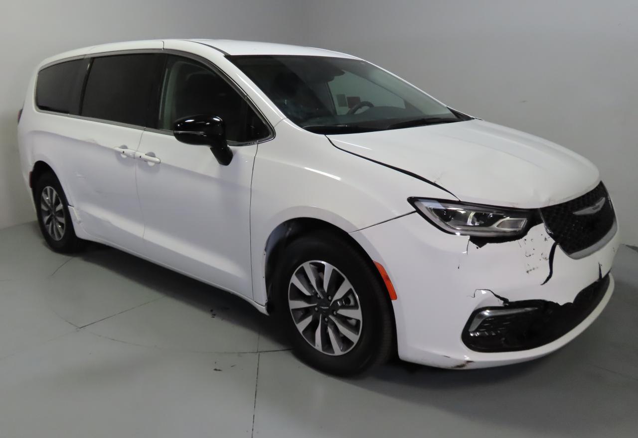 CHRYSLER PACIFICA HYBRID SELECT