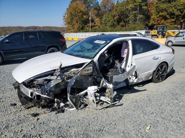 Global Auto Auctions: 2021 HYUNDAI SONATA SEL