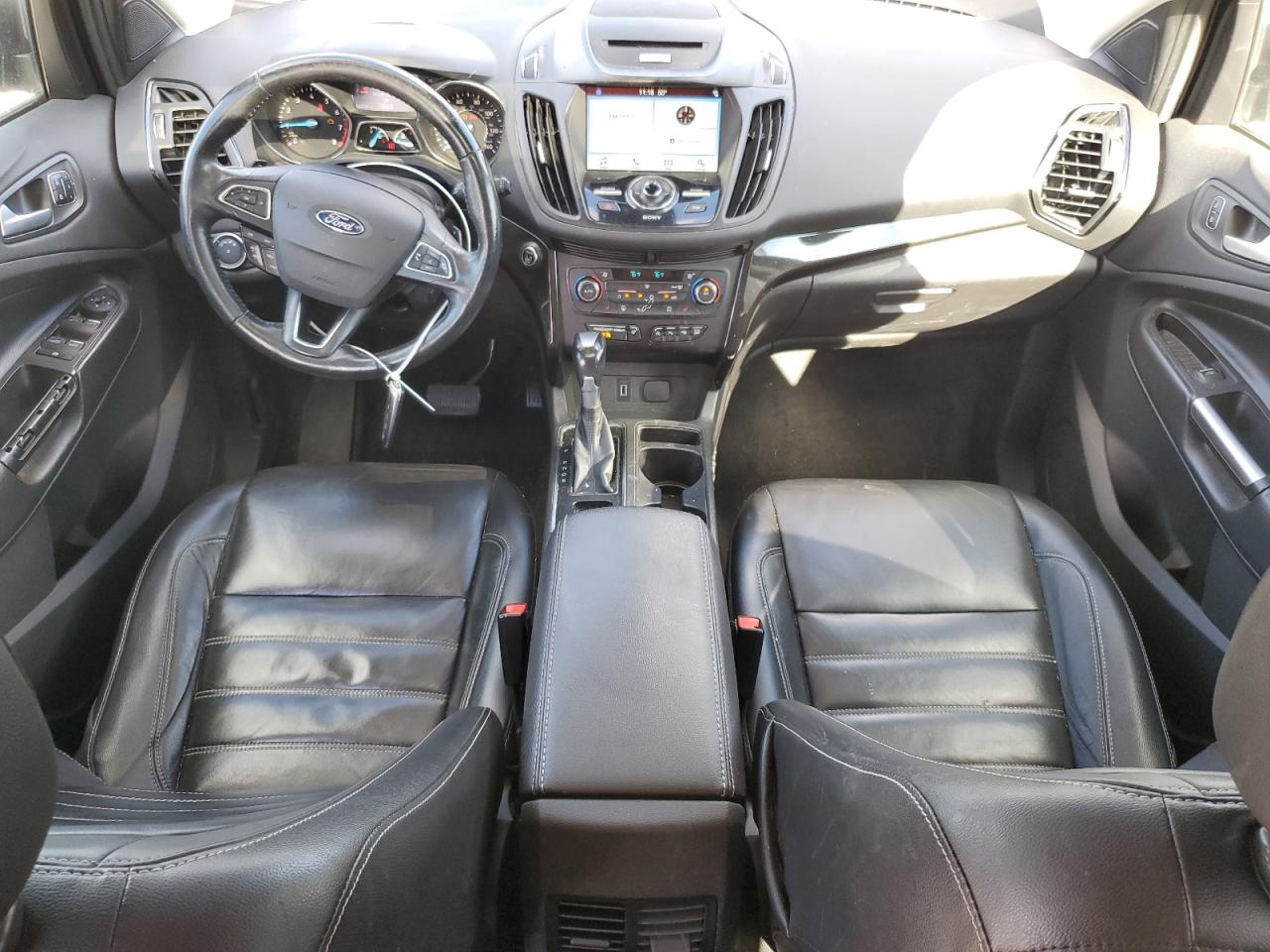 FORD ESCAPE TITANIUM