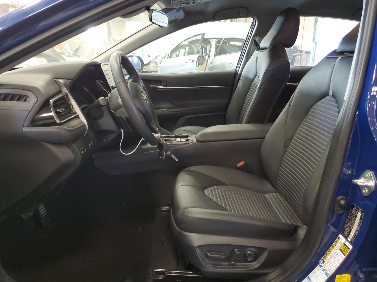 TOYOTA CAMRY SE NIGHT SHADE