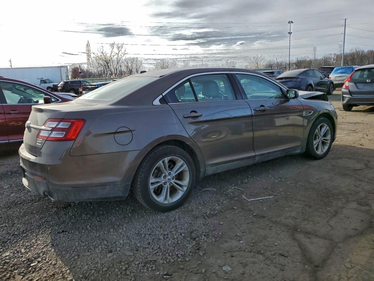 FORD TAURUS SEL