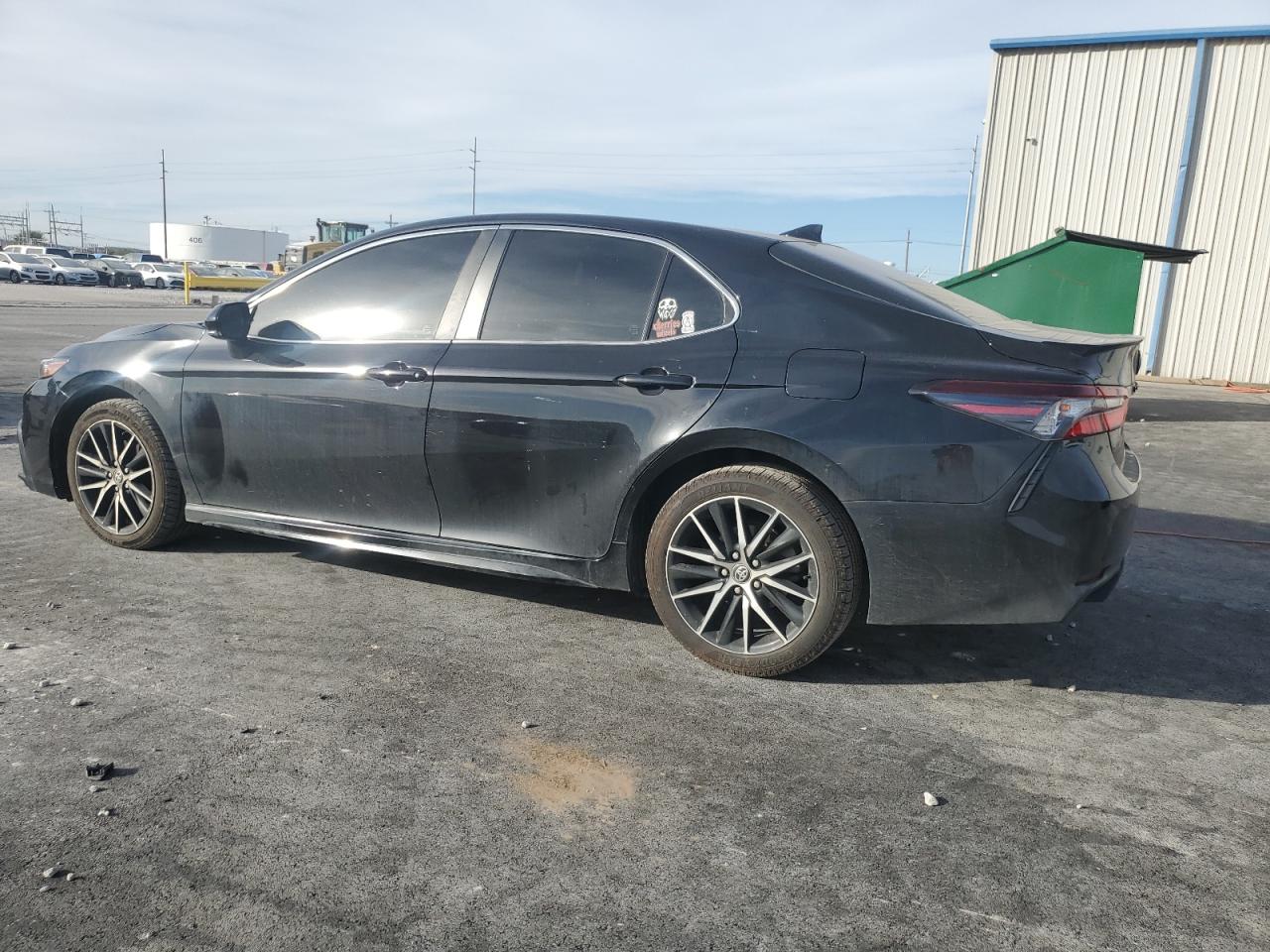 TOYOTA CAMRY SE NIGHT SHADE