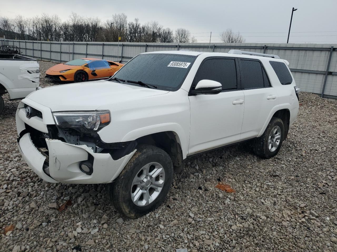 TOYOTA 4RUNNER SR5/SR5 PREMIUM