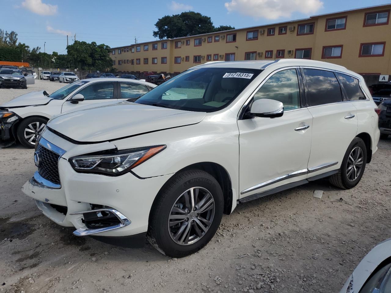 INFINITI QX60 LUXE