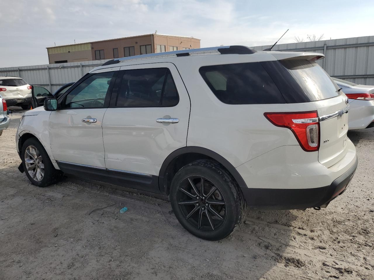 FORD EXPLORER XLT