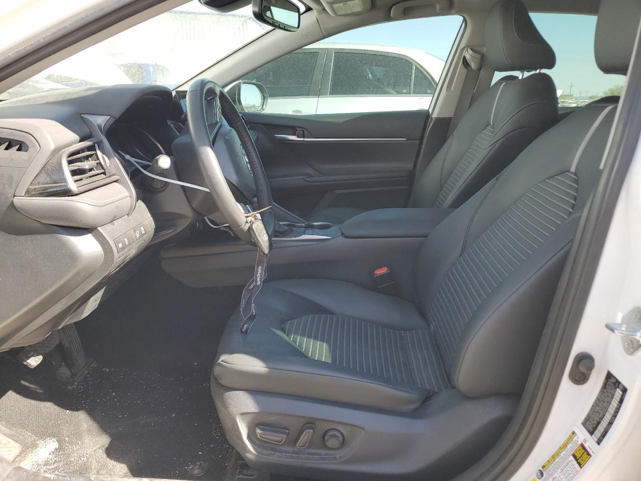 TOYOTA CAMRY SE NIGHT SHADE