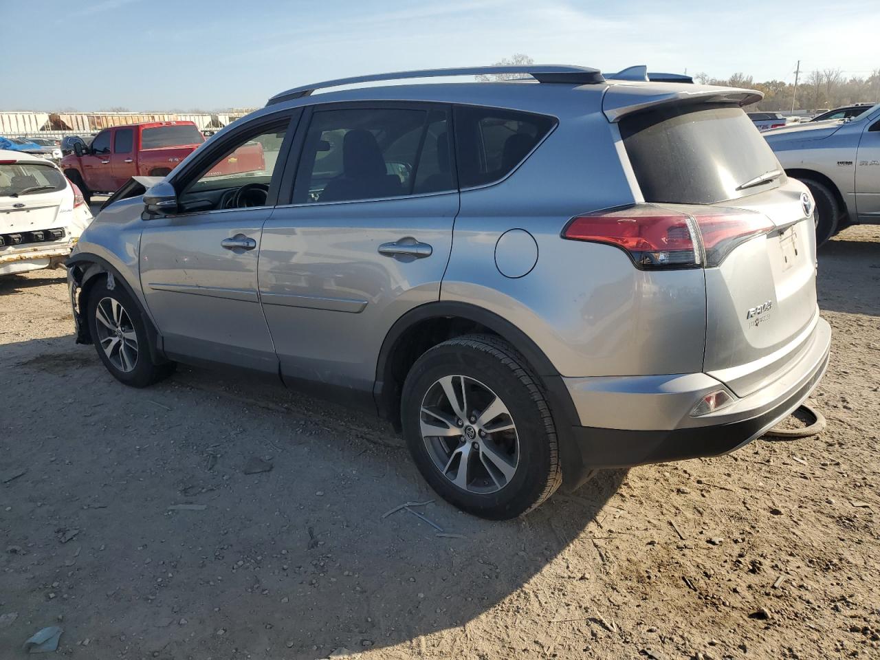 TOYOTA RAV4 XLE