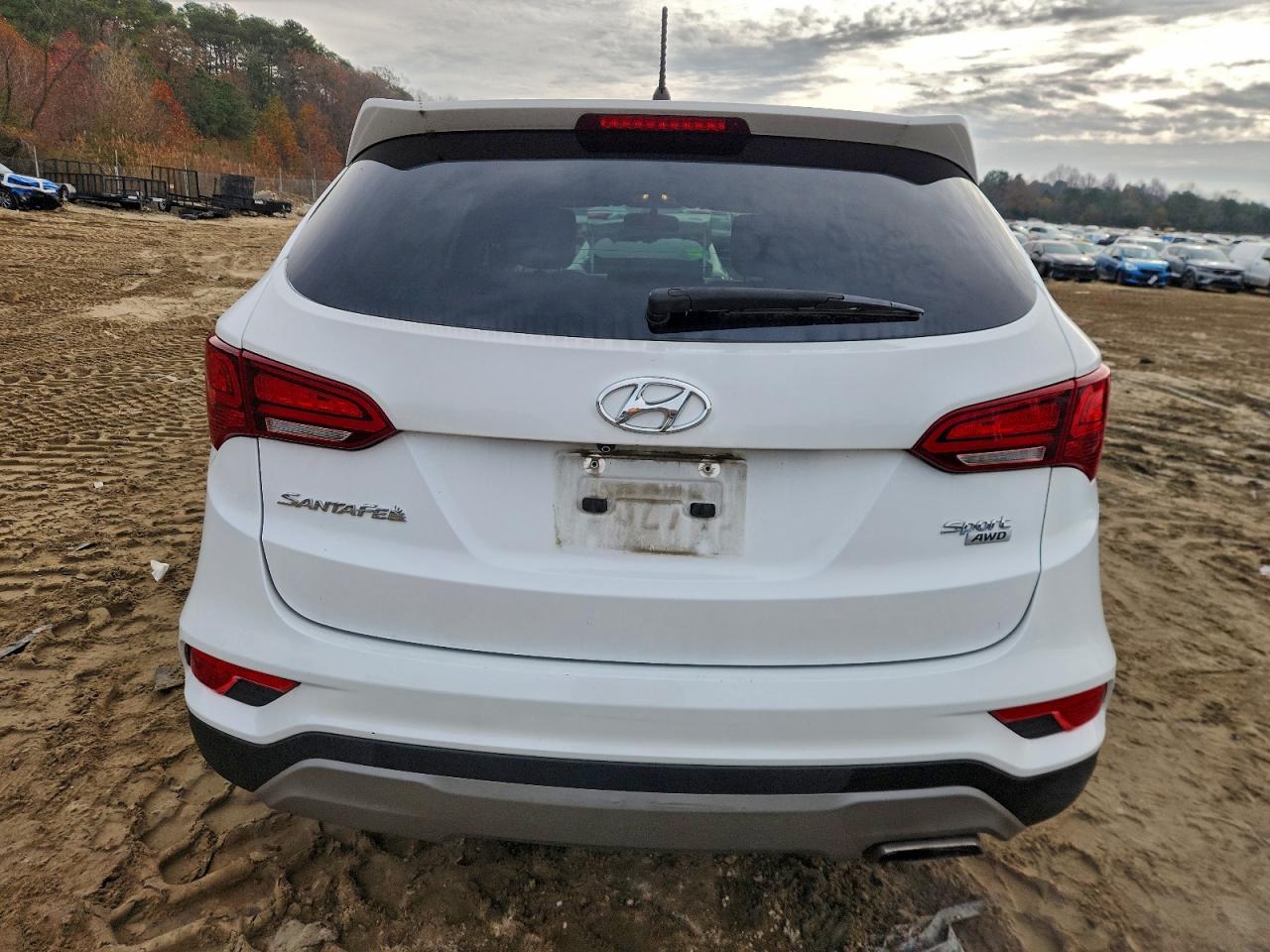 Lot #3301815374 2018 HYUNDAI SANTA FE S