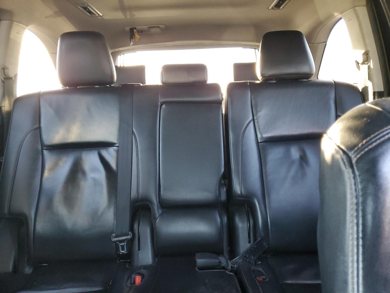 TOYOTA HIGHLANDER HYBRID