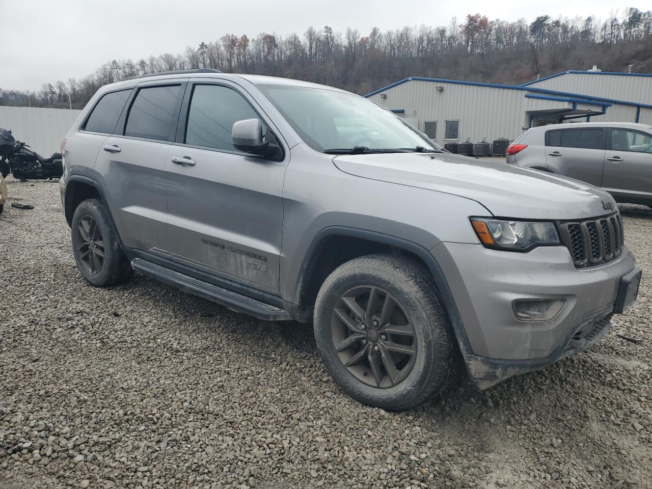 JEEP GRAND CHEROKEE LAREDO