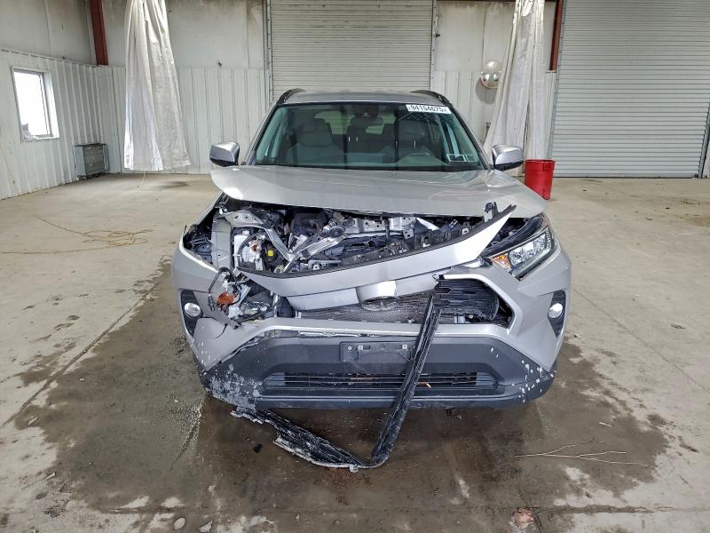 2021 TOYOTA RAV4 XLE #3303779472