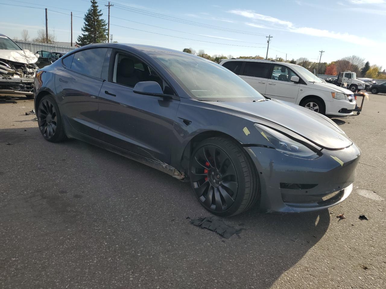 TESLA MODEL 3