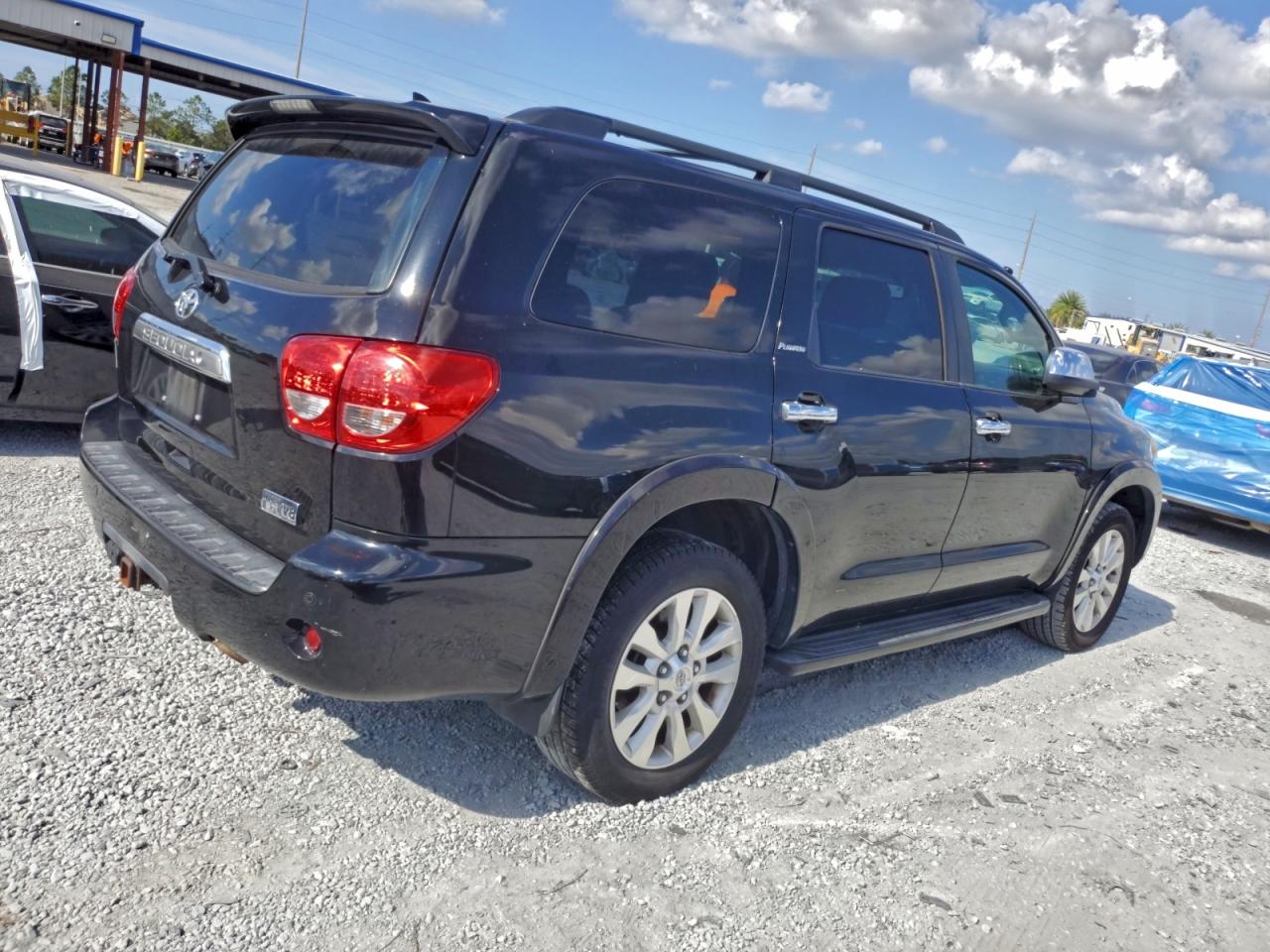 TOYOTA SEQUOIA PLATINUM
