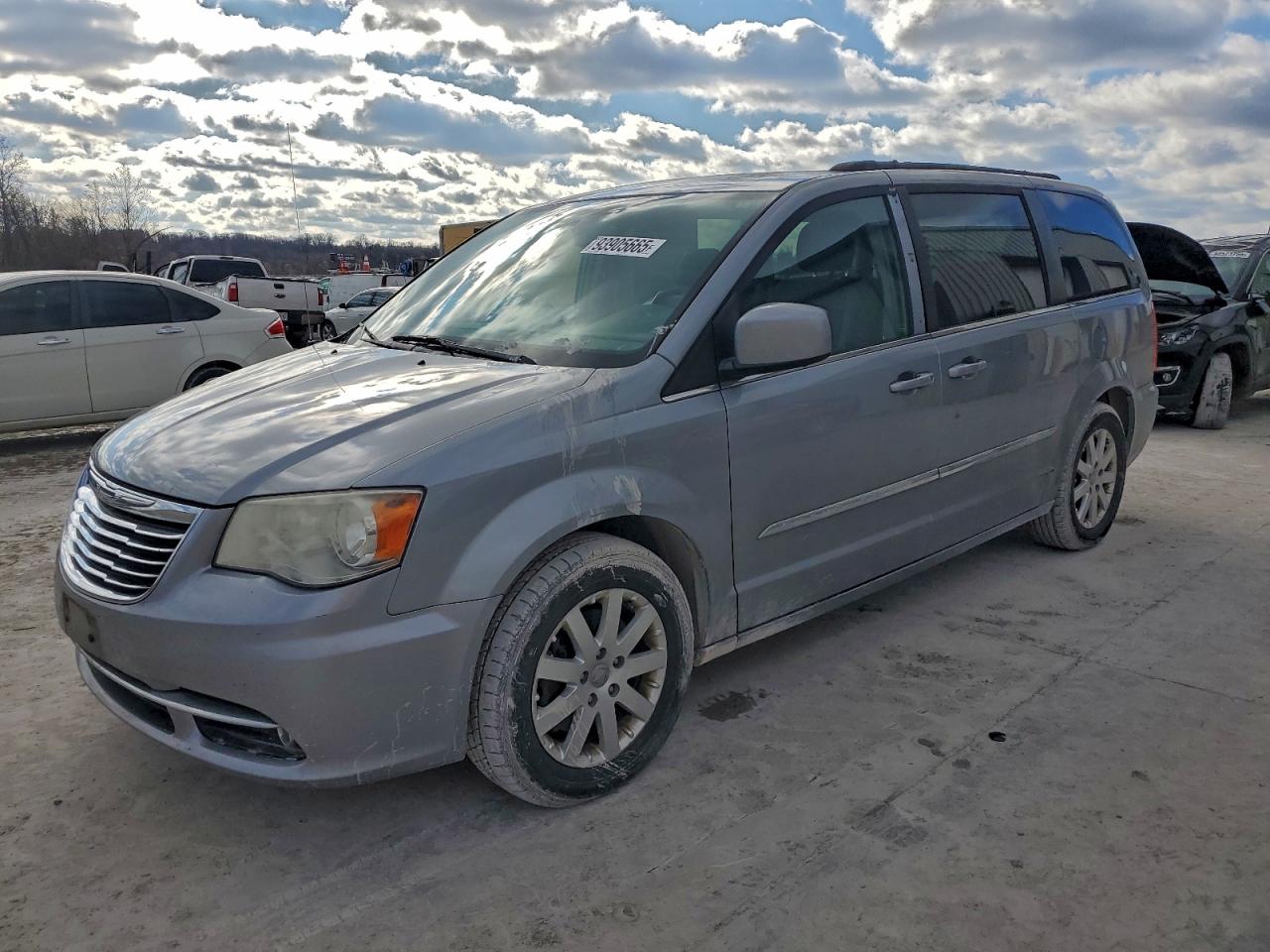 CHRYSLER TOWN & COUNTRY TOURING
