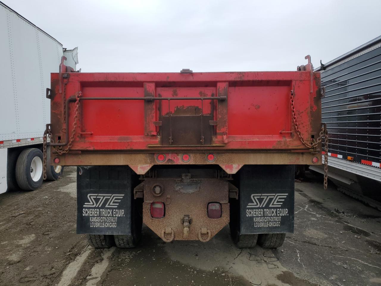 Lot #3287602023 2000 FORD F650 SUPER