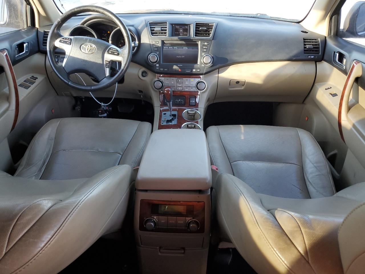TOYOTA HIGHLANDER LIMITED