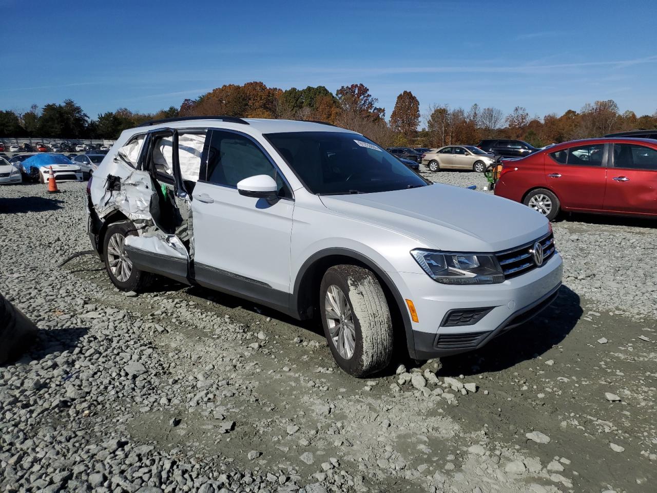 VOLKSWAGEN TIGUAN SE