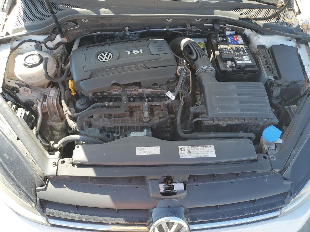 VOLKSWAGEN GOLF SPORTSVAN S