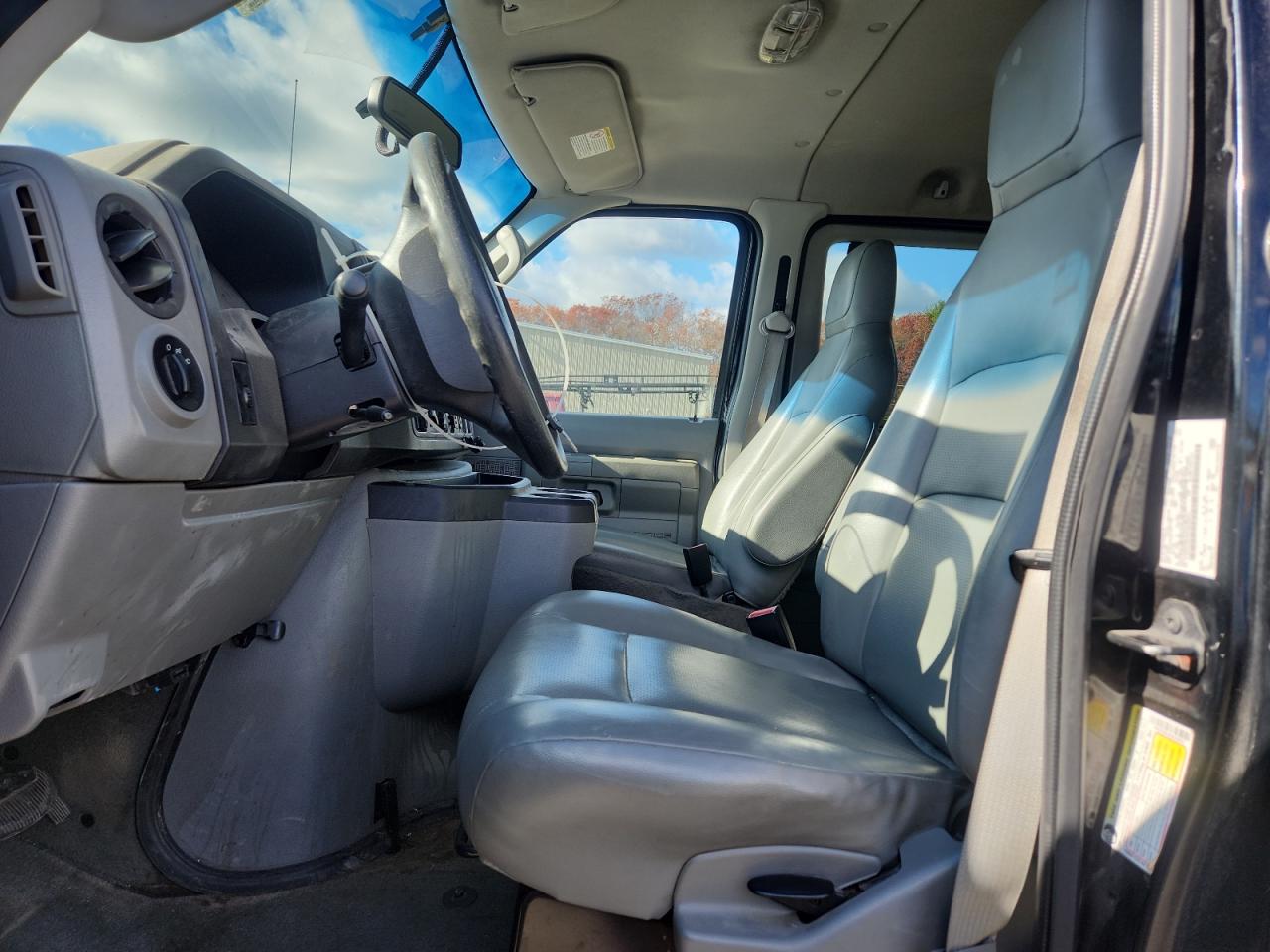 FORD ECONOLINE E350 SUPER DUTY WAGON