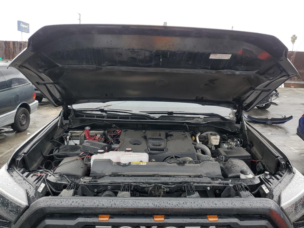 TOYOTA TUNDRA CREWMAX LIMITED