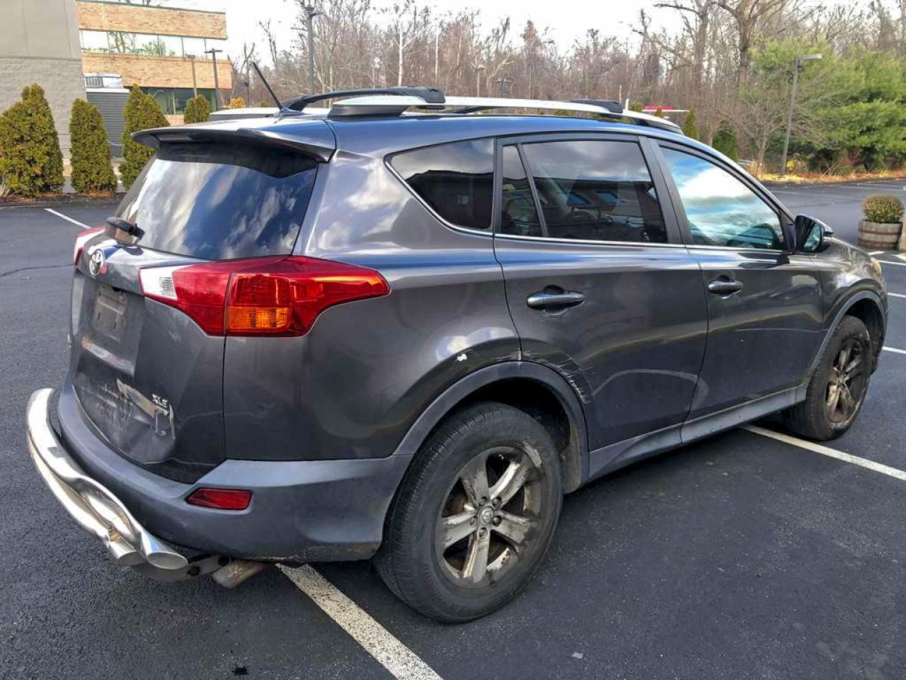 TOYOTA RAV4 XLE