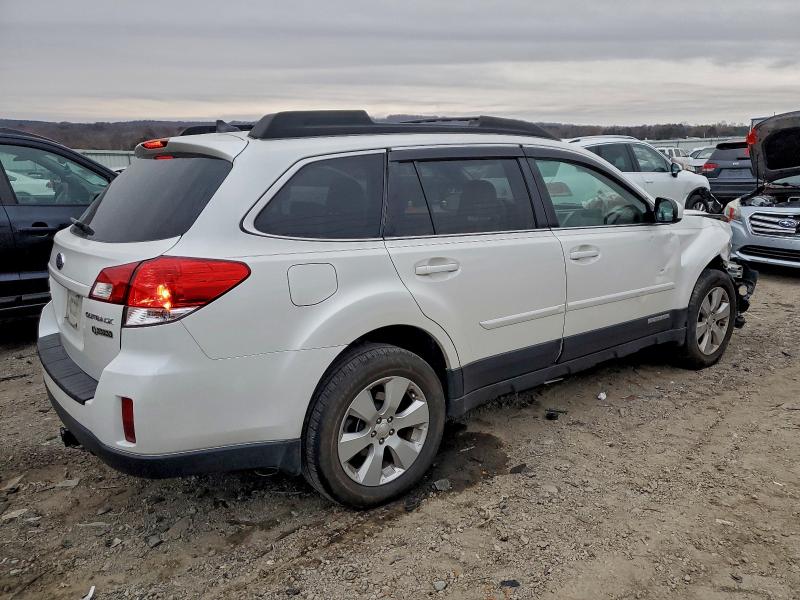 2011 SUBARU OUTBACK 2. #3308264192