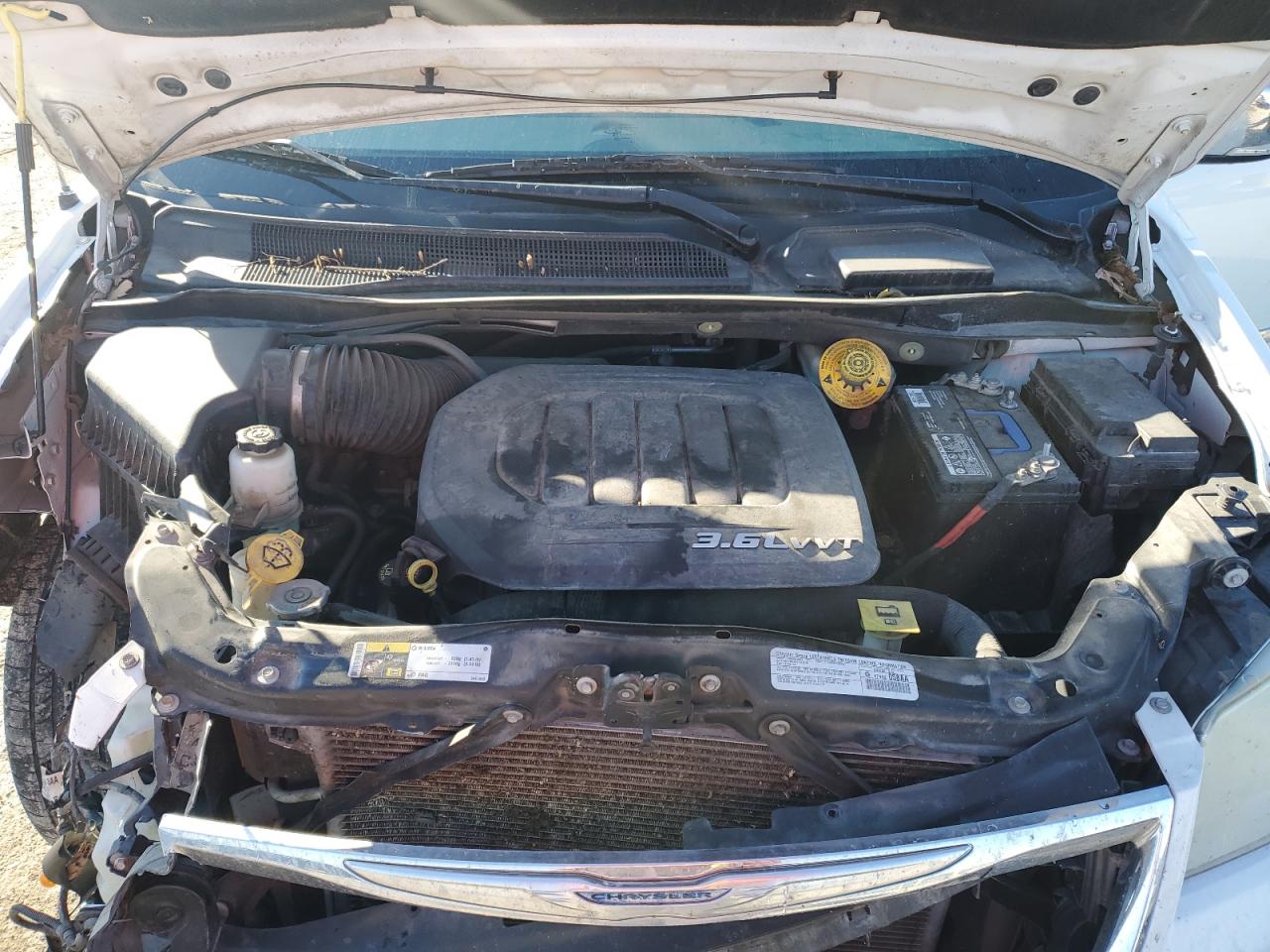 CHRYSLER TOWN & COUNTRY TOURING L