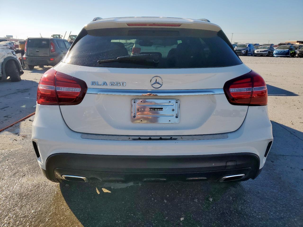 MERCEDES-BENZ GLA-CLASS 250