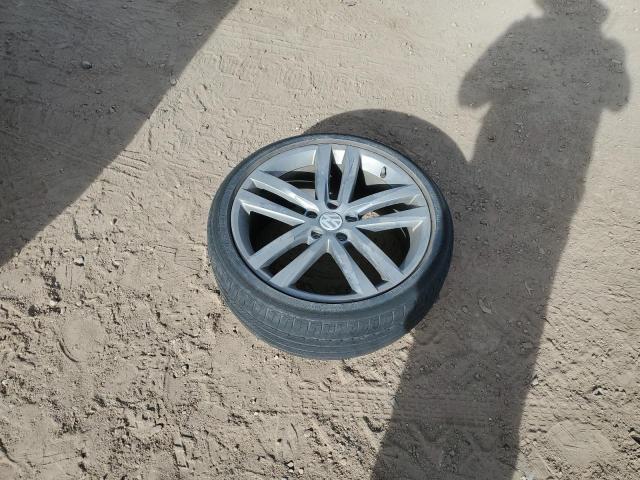 2017 VOLKSWAGEN PASSAT R-L #3294780772