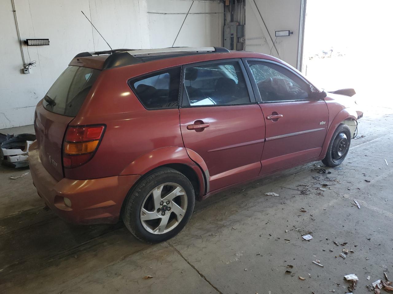 Lot #3297119502 2004 PONTIAC VIBE