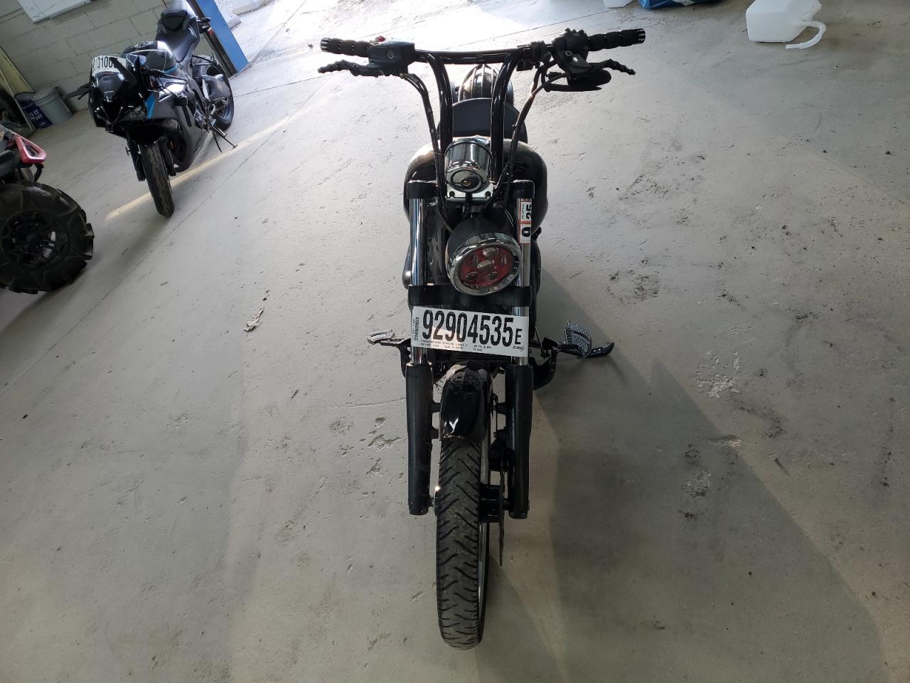 Lot #3311718241 2011 VICTORY MOTORCYCLES VEGAS 8-BA