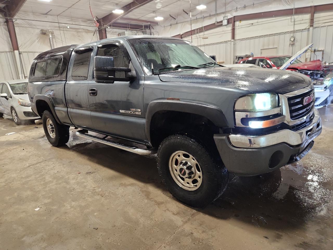 Lot #3302923102 2006 GMC SIERRA K25