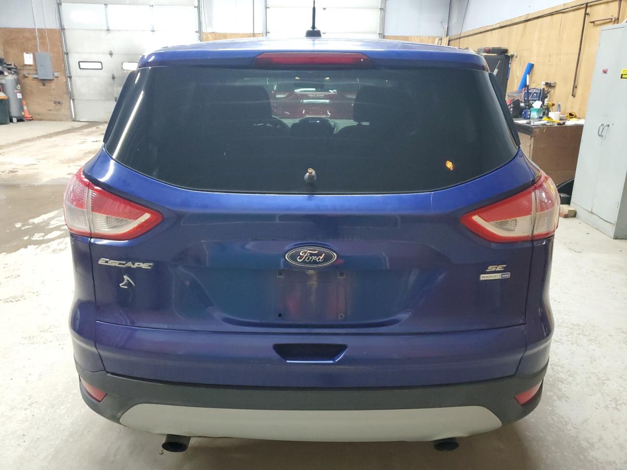FORD ESCAPE SE
