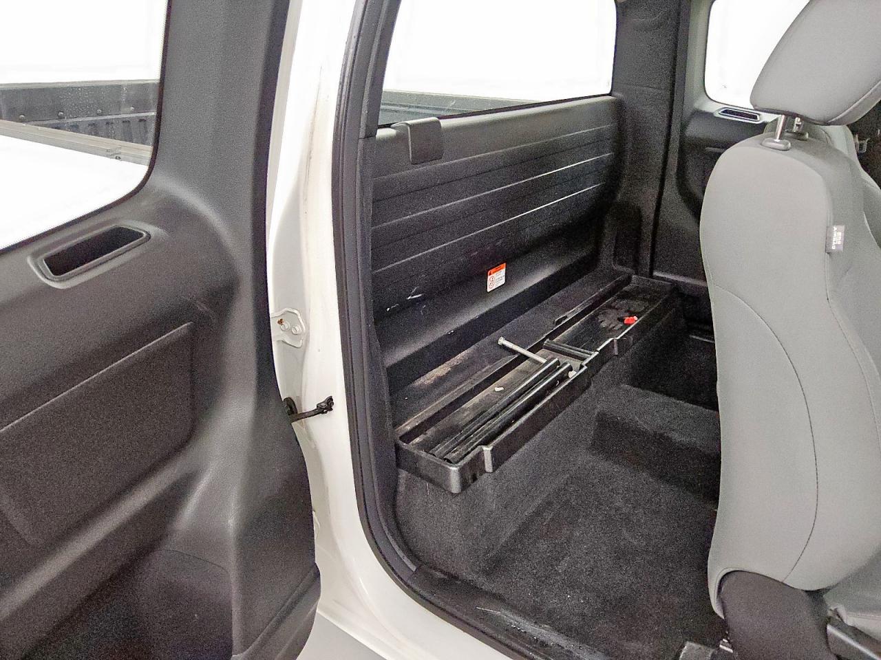 TOYOTA TACOMA ACCESS CAB